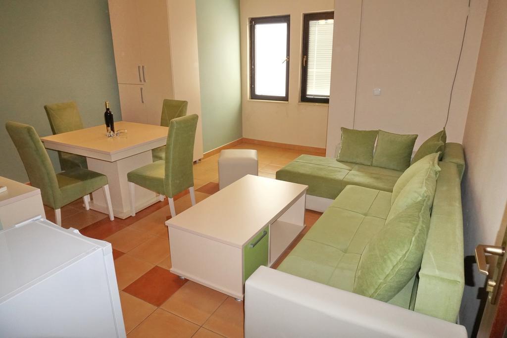 Apartments Ristak Охрид Екстер'єр фото