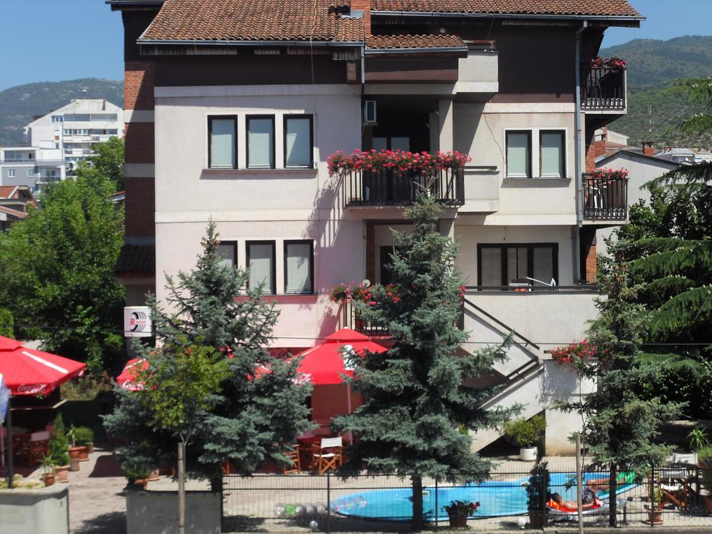 Apartments Ristak Охрид Екстер'єр фото