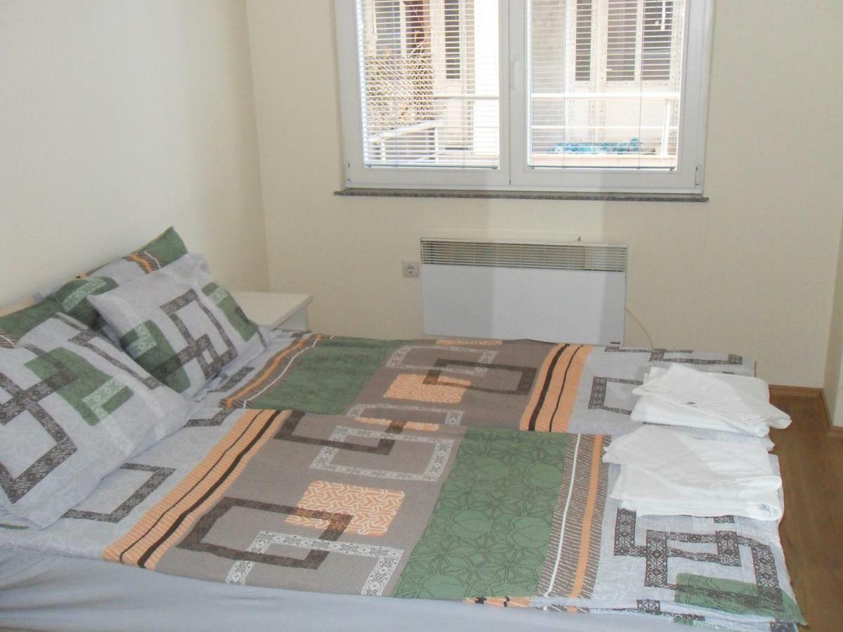 Apartments Ristak Охрид Екстер'єр фото