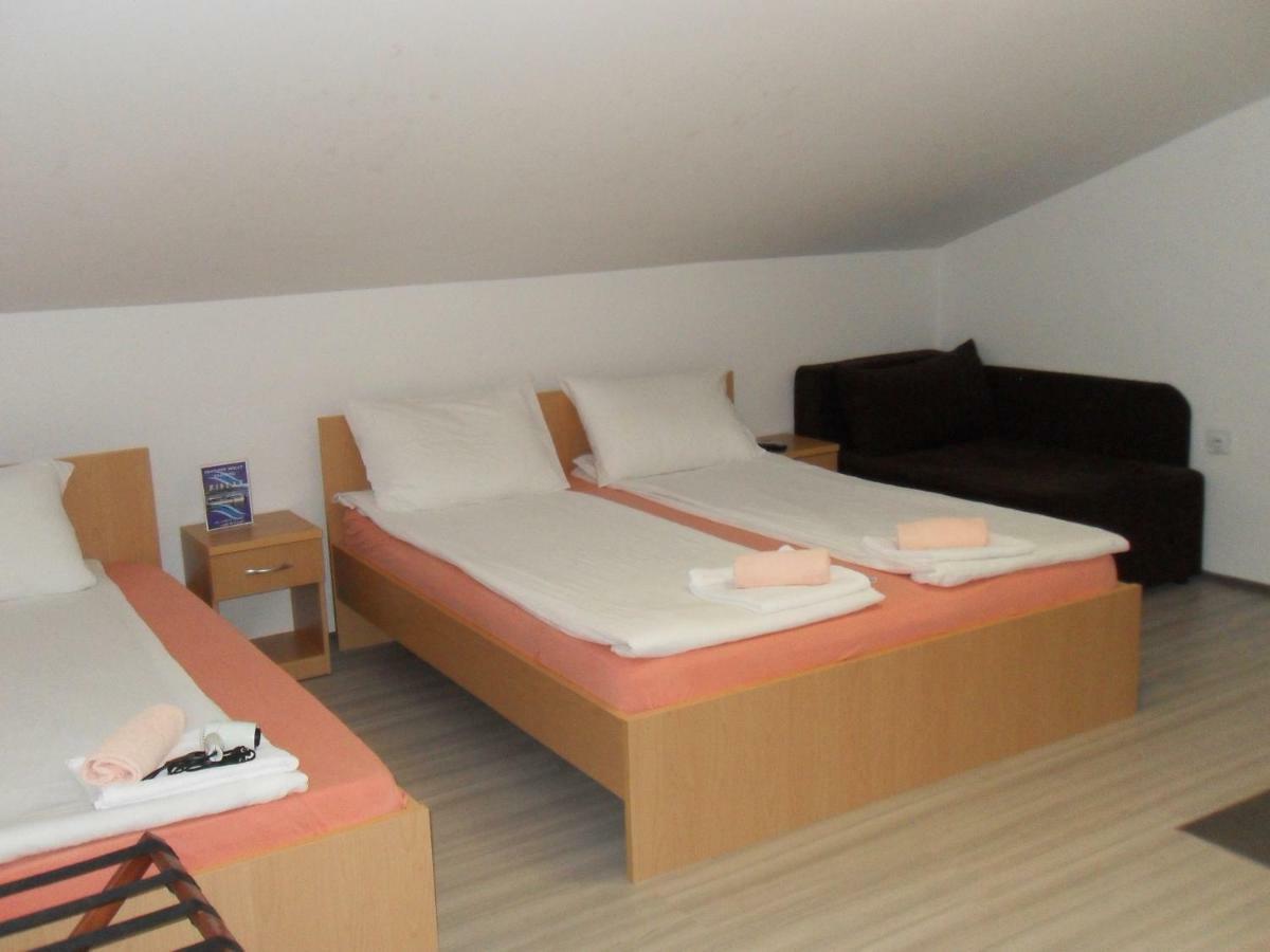 Apartments Ristak Охрид Екстер'єр фото
