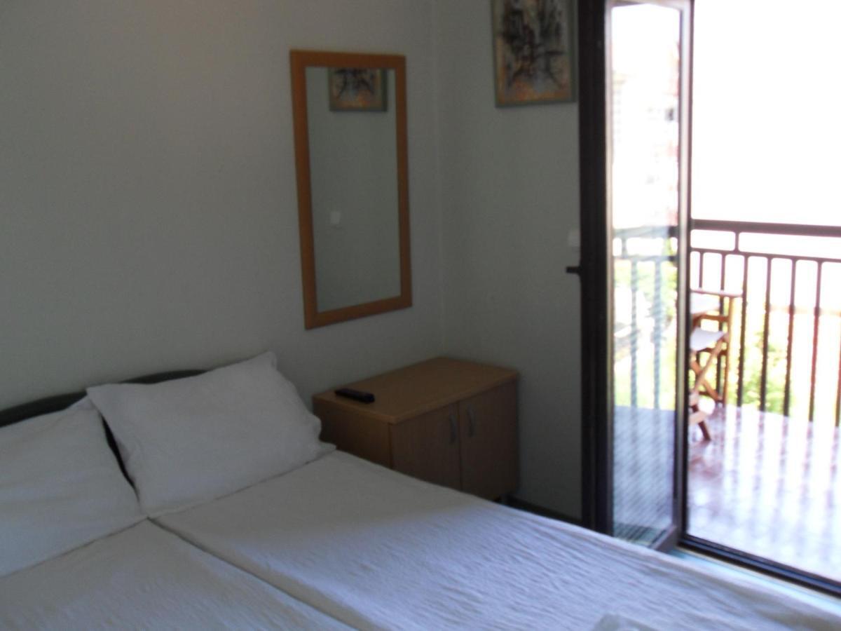 Apartments Ristak Охрид Екстер'єр фото